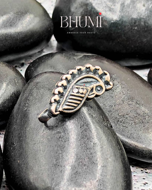 Feather Nose Pin